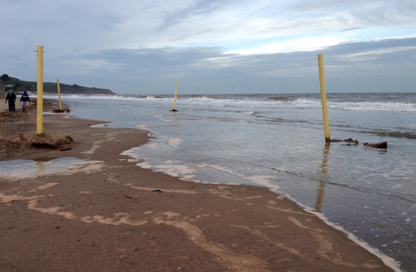exmouth beach sand 2016-04